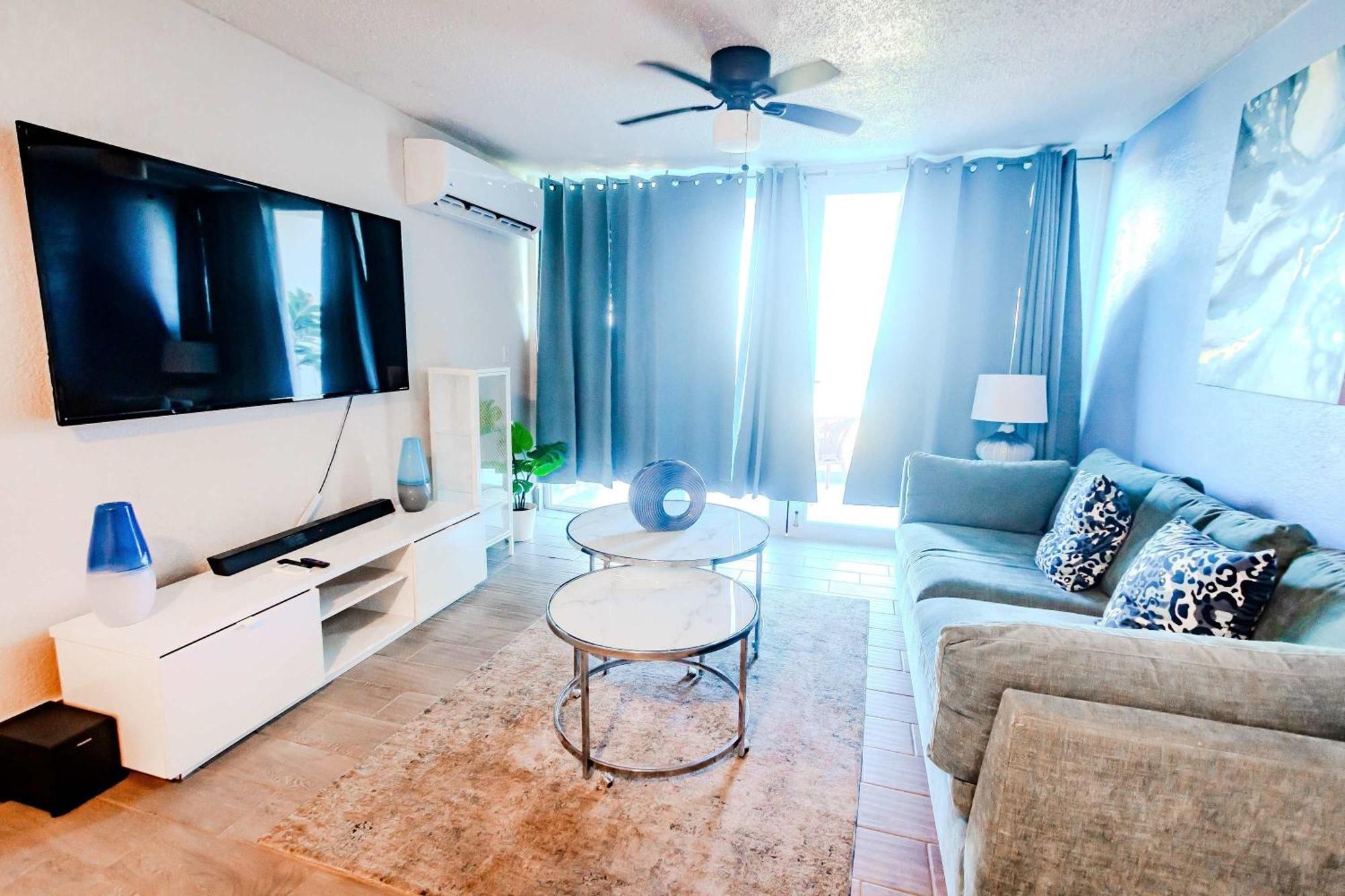 Sunset Paradise Cozy Beachfront Escape - Isla Verde San Juan Ngoại thất bức ảnh